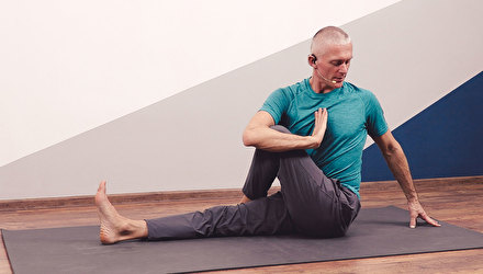 Course «Yoga for Beginners» from Vyacheslav Gutsalyuk