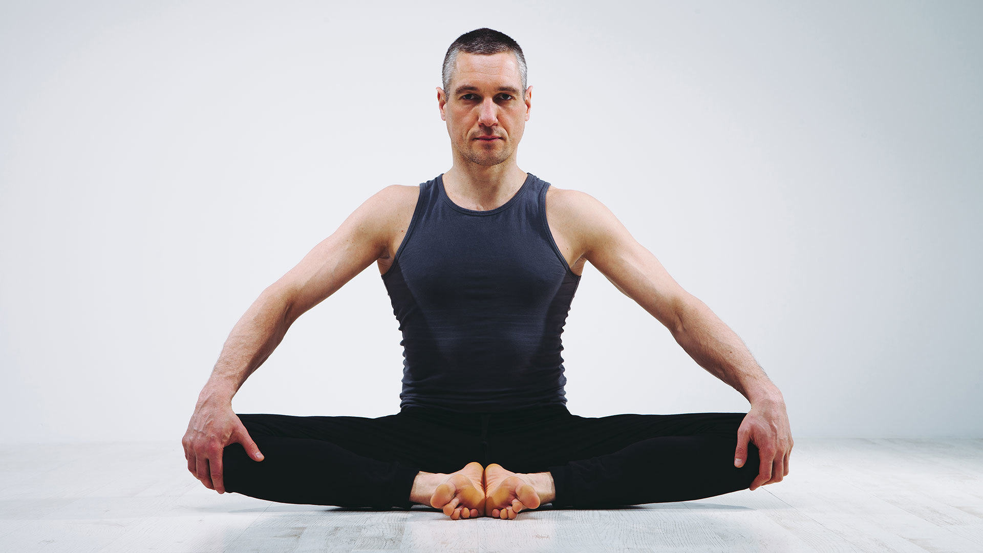 Vrischikasana / Scorpion Pose – Cultivate Strength & Stability! –  Yoga365Days